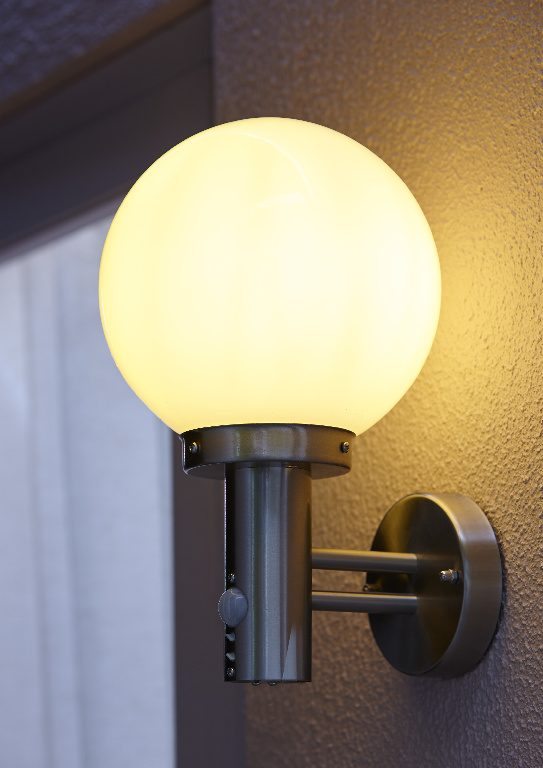 (DL) Lampa felinar exterior tip balon, cu senzor, soclu E27, 1x60 W, metal si sticla, argintie - Image 3