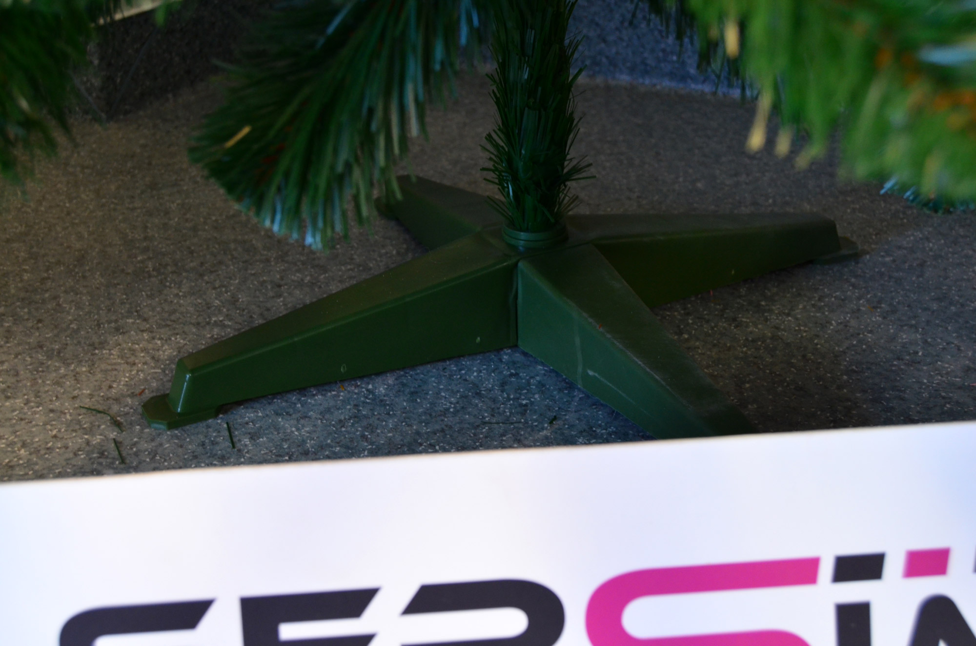 Brad artificial Christmas Deluxe by Sersimo, Islanda, cu ornamente de cristal si conuri, 180cm - Image 23
