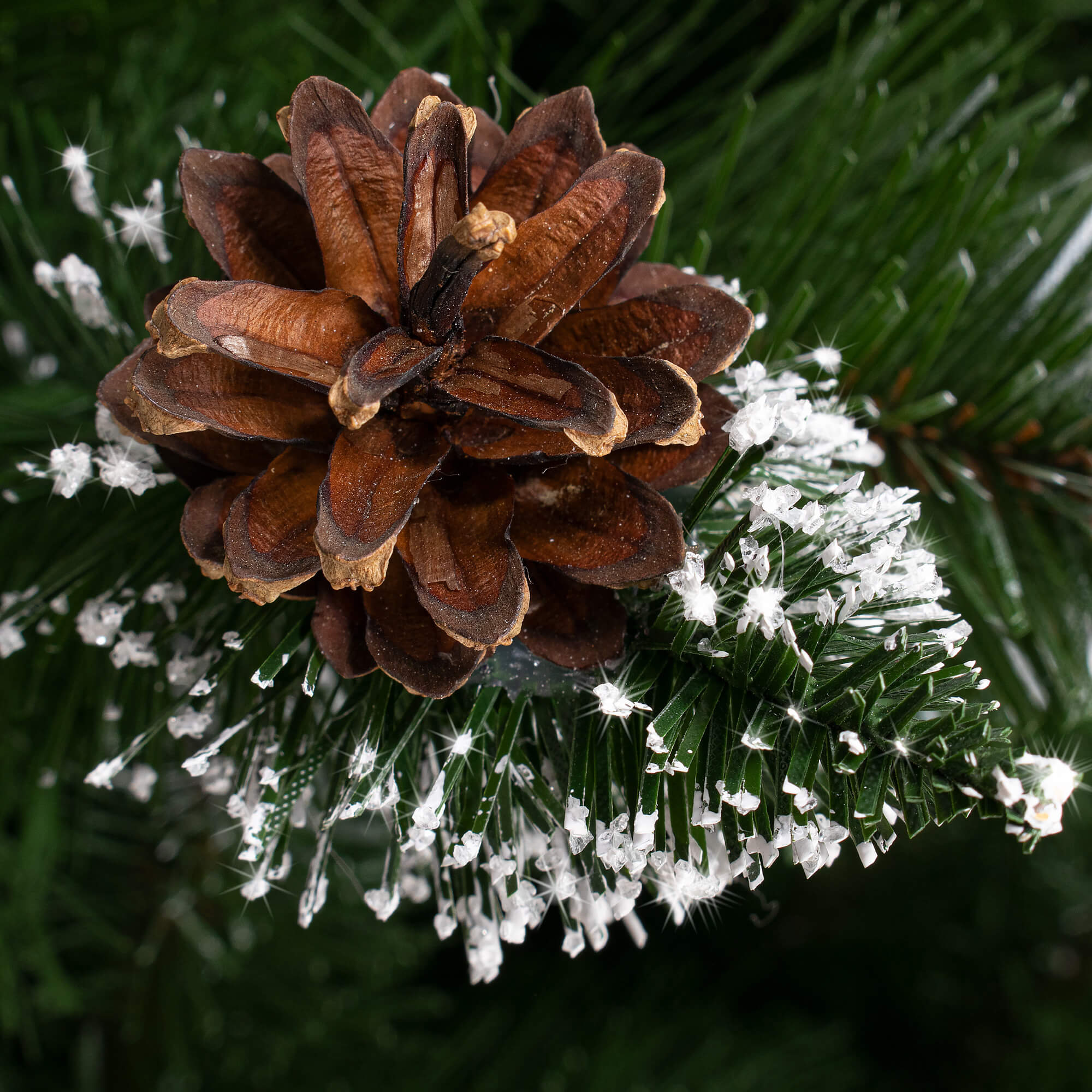 Brad artificial Christmas Deluxe by Sersimo, Islanda, cu ornamente de cristal si conuri, 220cm - Image 3