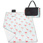 Patura pentru picnic sau plaja, cu folie izolatoare si maner, 200x240cm, flamingo