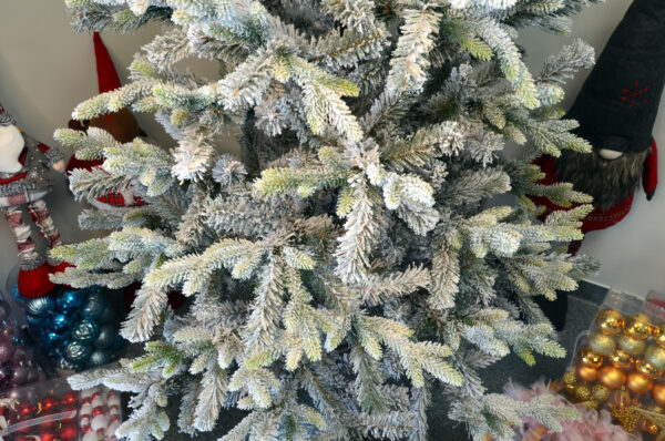 Mesterséges karácsonyfa Christmas Deluxe by Sersimo, Frost, vegyes 2D és 3D tűkkel, 220 cm - Image 10