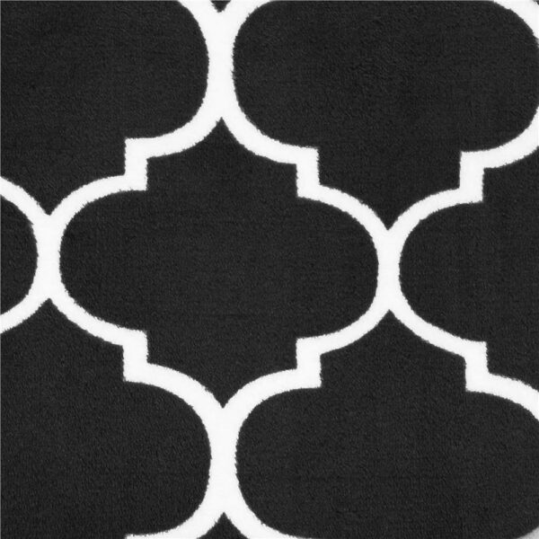 Patura pufoasa pentru 2 persoane, 200x220cm, cu model trifoi marocan, negru alb - Image 5