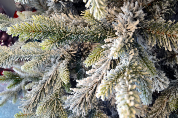 Mesterséges karácsonyfa Christmas Deluxe by Sersimo, Frost, vegyes 2D és 3D tűkkel, 220 cm - Image 8