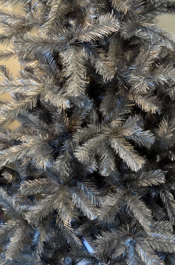 Brad artificial Christmas Deluxe by Sersimo, Silver, argintiu lucios, 220cm - Image 4