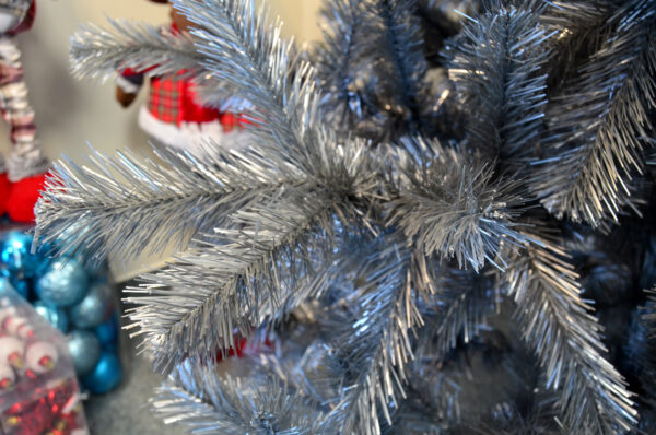 Brad artificial Christmas Deluxe by Sersimo, Silver, argintiu lucios, 200cm - Image 2