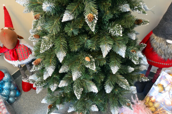 Brad artificial Christmas Deluxe by Sersimo, Danemark, nins cu conuri, 220cm - Image 12