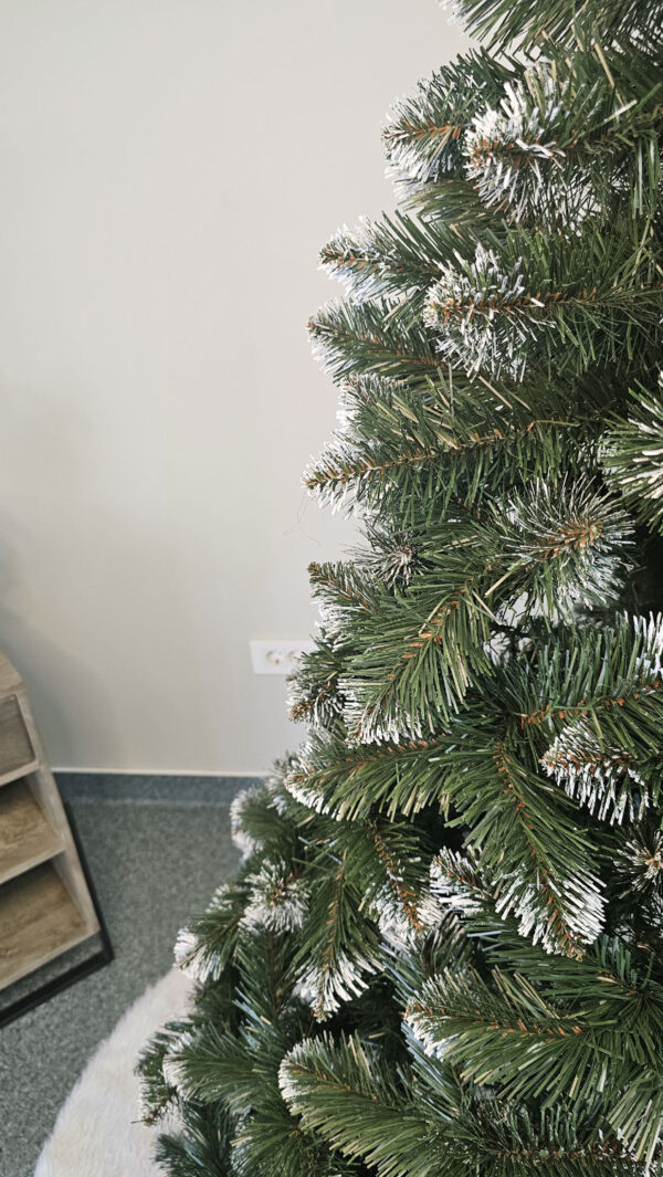 Műfenyő Christmas Deluxe by Sersimo, Lidia havas, 2D, 180 cm - Image 12