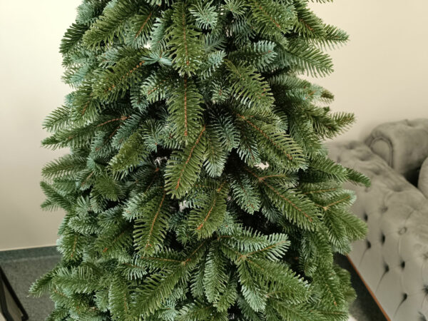 Műfenyő Christmas Deluxe by Sersimo, Canada ezüst, 3D, 180 cm - Image 6