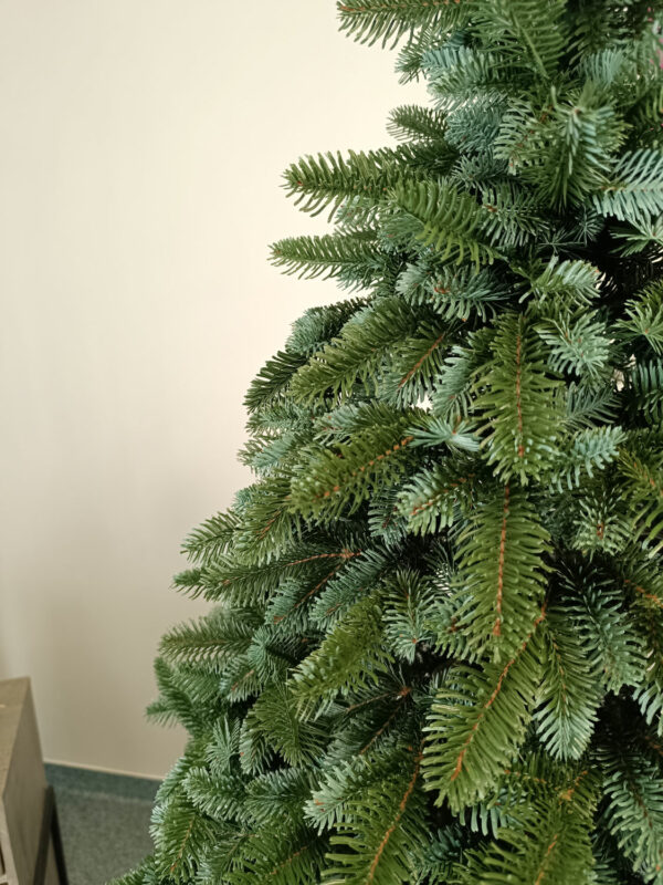 Műfenyő Christmas Deluxe by Sersimo, Canada ezüst, 3D, 180 cm - Image 10
