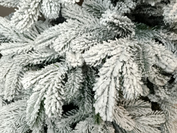 Műfenyő Christmas Deluxe by Sersimo, Kovalivska havas, 3D, 230 cm - Image 4