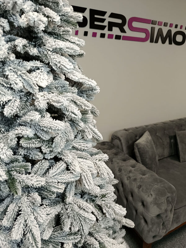 Műfenyő Christmas Deluxe by Sersimo, Kovalivska havas, 3D, 250 cm - Image 9