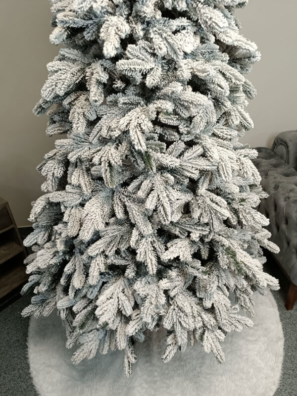 Műfenyő Christmas Deluxe by Sersimo, Kovalivska havas, 3D, 250 cm - Image 11