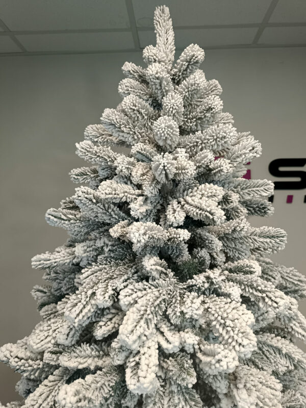 Műfenyő Christmas Deluxe by Sersimo, Kovalivska havas, 3D, 210 cm - Image 14