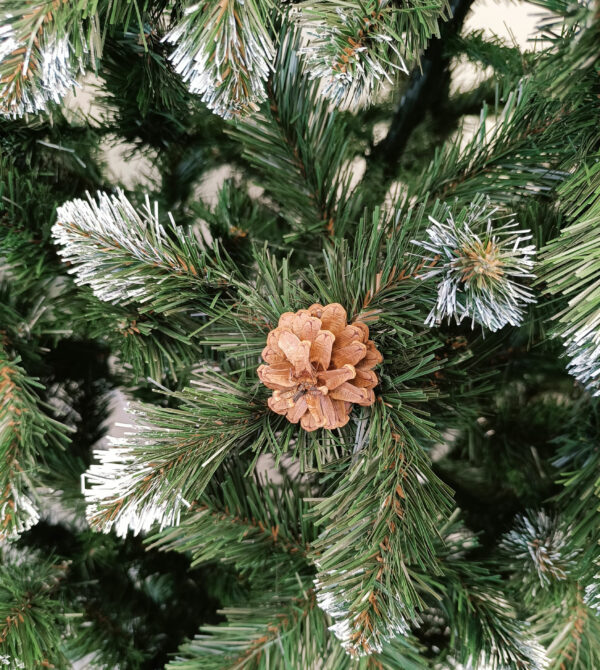 Műfenyő Christmas Deluxe by Sersimo, Lidia havas tobozos, 2D, 220 cm - Image 12