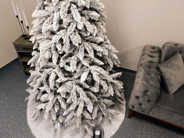 Műfenyő Christmas Deluxe by Sersimo, Victoria havas, 2D, 250 cm - Image 12