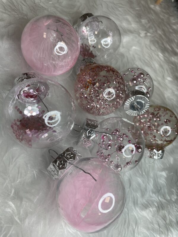 Set globuri de Craciun Inedit, 24 bucati, 5cm, transparente si roz pal - Image 11