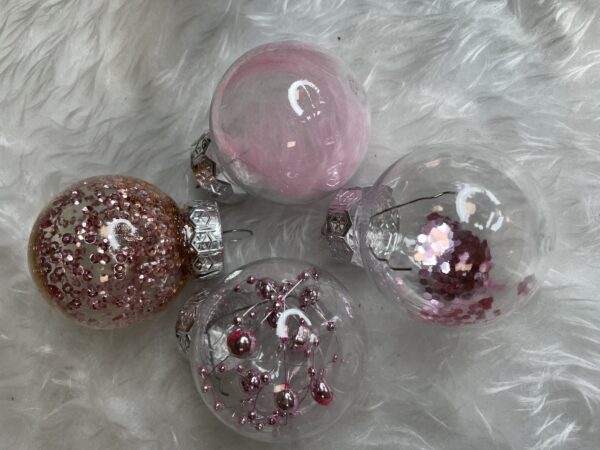 Set globuri de Craciun Inedit, 24 bucati, 5cm, transparente si roz pal - Image 22