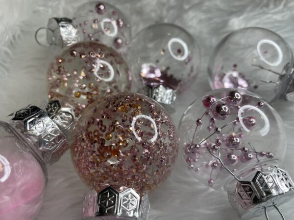Set globuri de Craciun Inedit, 24 bucati, 5cm, transparente si roz pal - Image 28