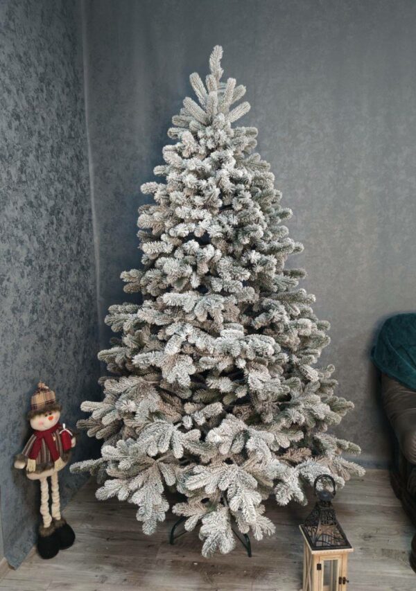 Műfenyő Christmas Deluxe by Sersimo, Kovalivska havas, 3D, 210 cm - Image 5