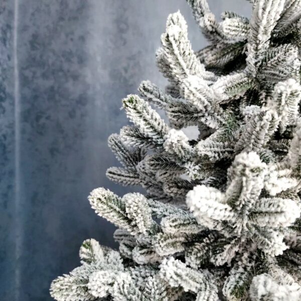 Műfenyő Christmas Deluxe by Sersimo, Viena havas, 3D, 210 cm - Image 4
