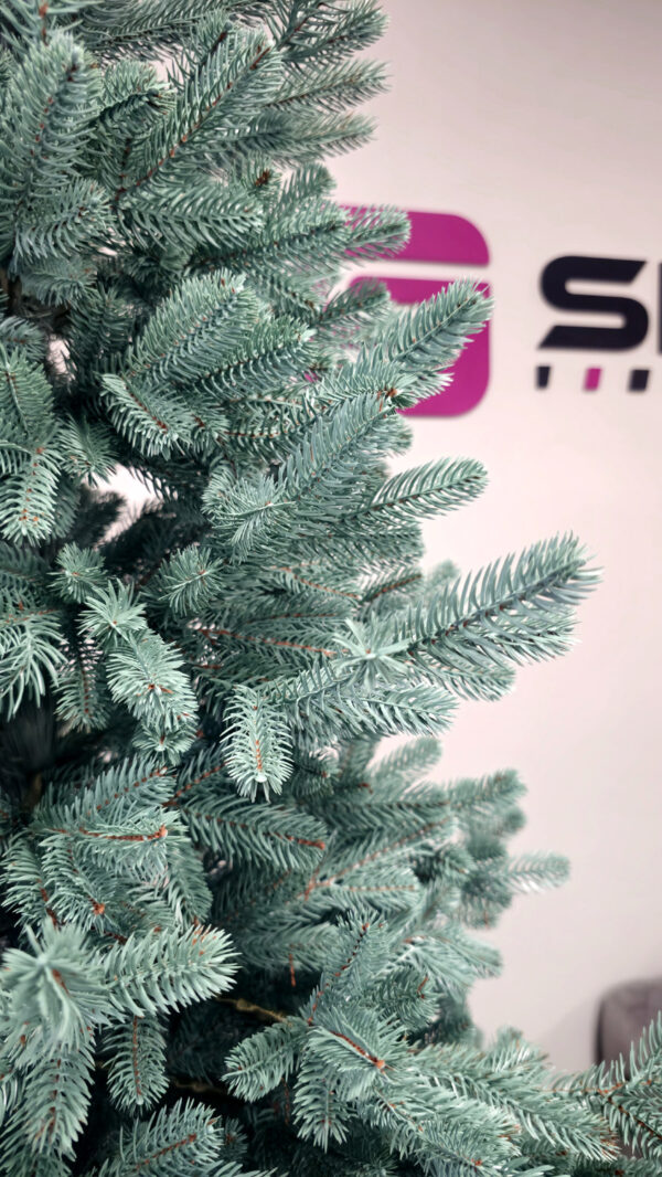 Műkarácsonyfa Christmas Deluxe by Sersimo, Vienna Select ezüst, teljesen 3D, 230 cm - Image 13
