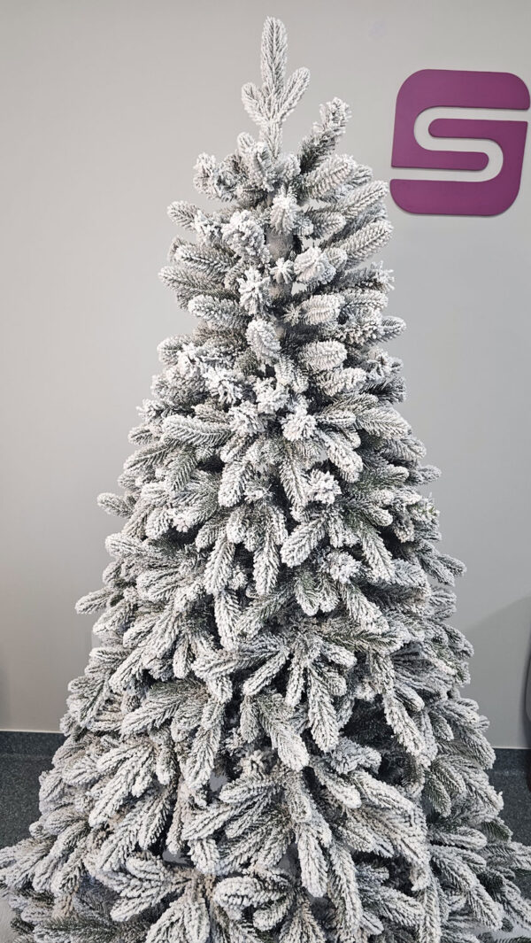 Műkarácsonyfa Christmas Deluxe by Sersimo, Global havas, 2D+3D mix, 180cm - Image 15