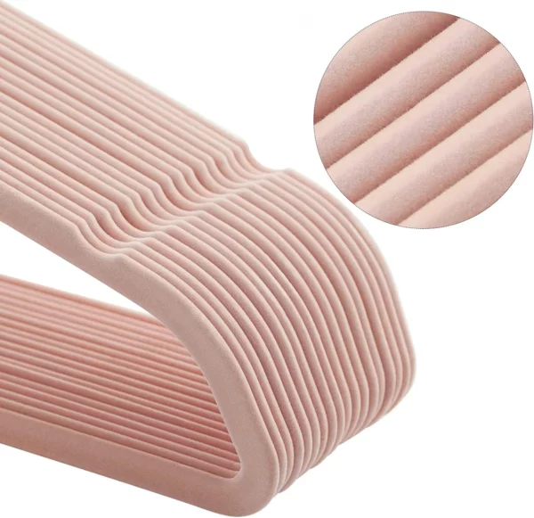 SONGMICS Set de 50 de umerase pentru haine, anti-alunecare cu catifea, bara de cravata si carlig pivotant, 43,5 cm, roz - Image 12