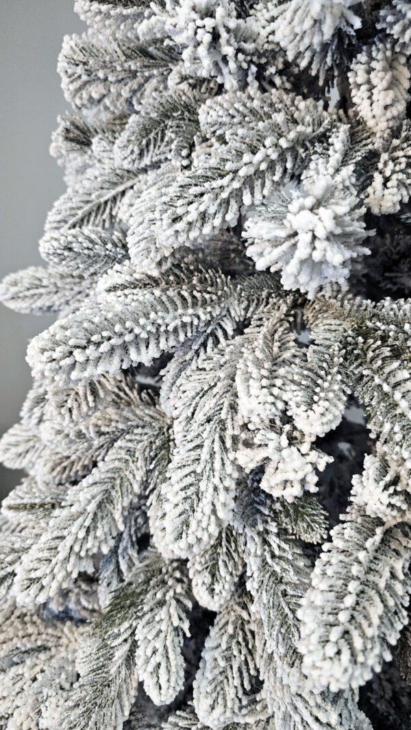 Műfenyő Christmas Deluxe by Sersimo, Global havas, 2D+3D mix, 210 cm - Image 17