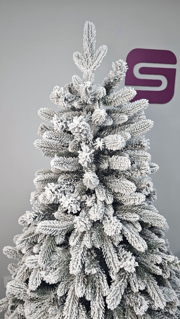 Műkarácsonyfa Christmas Deluxe by Sersimo, Global havas, 2D+3D mix, 180cm - Image 6