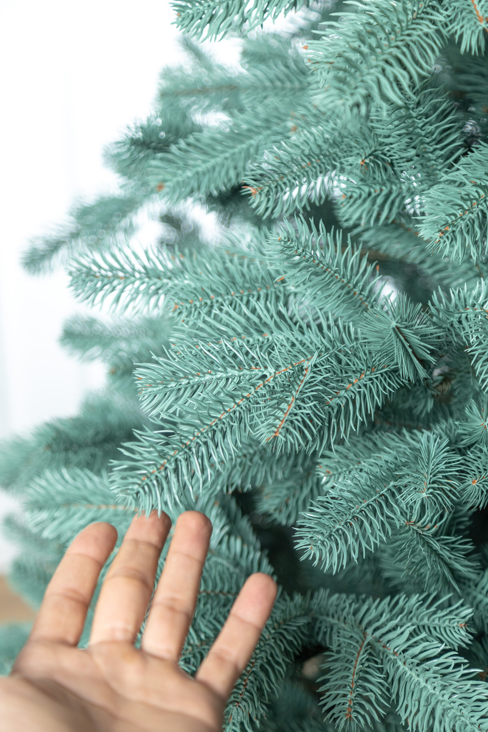 Brad artificial Christmas Deluxe by Sersimo, Kovalivka Select argintiu, integral 3D, 210cm - Image 5