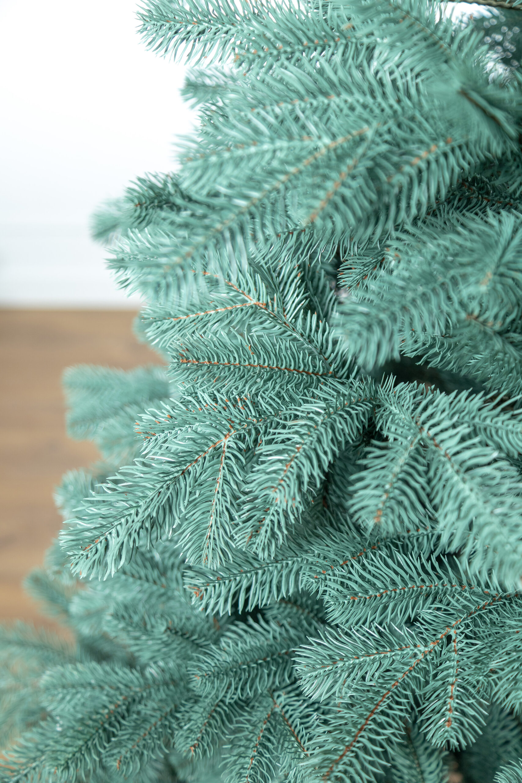 Brad artificial Christmas Deluxe by Sersimo, Kovalivka Select argintiu, integral 3D, 210cm - Image 6