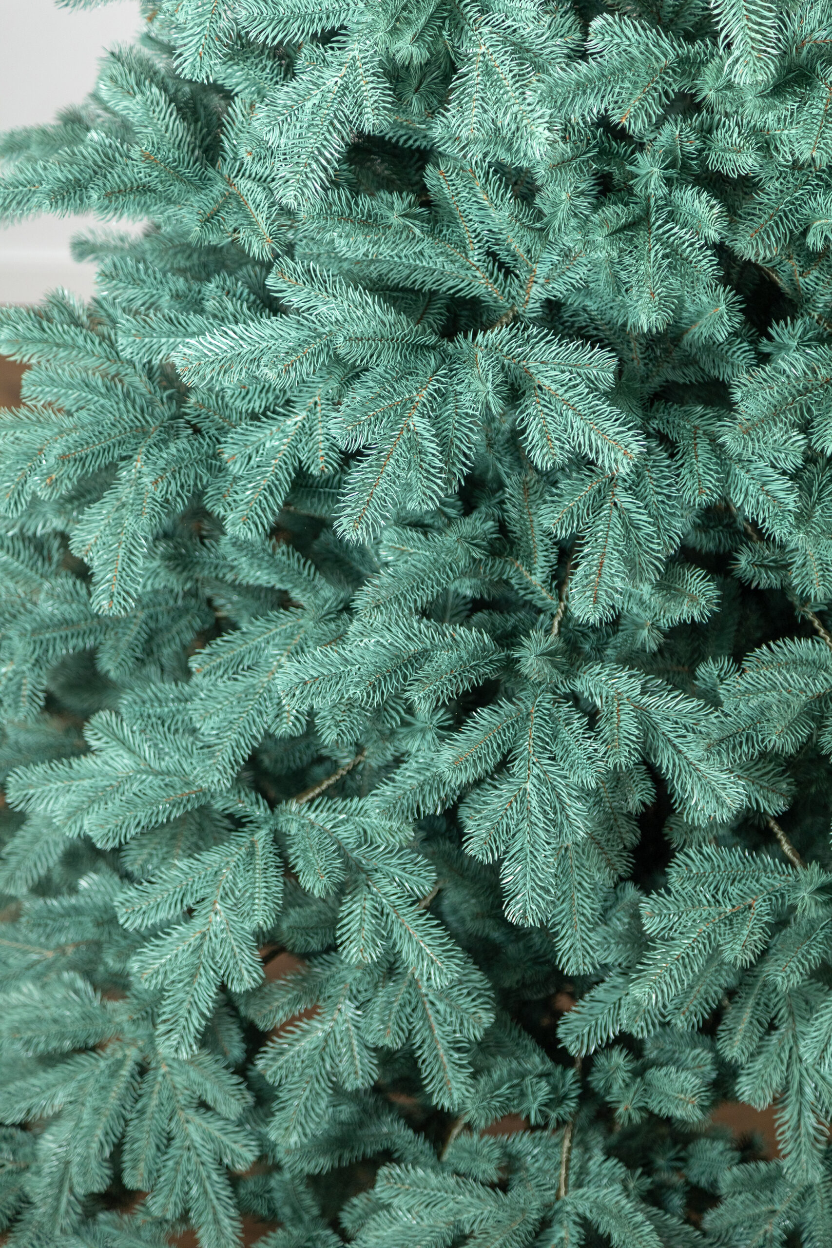 Brad artificial Christmas Deluxe by Sersimo, Kovalivka Select argintiu, integral 3D, 210cm - Image 10