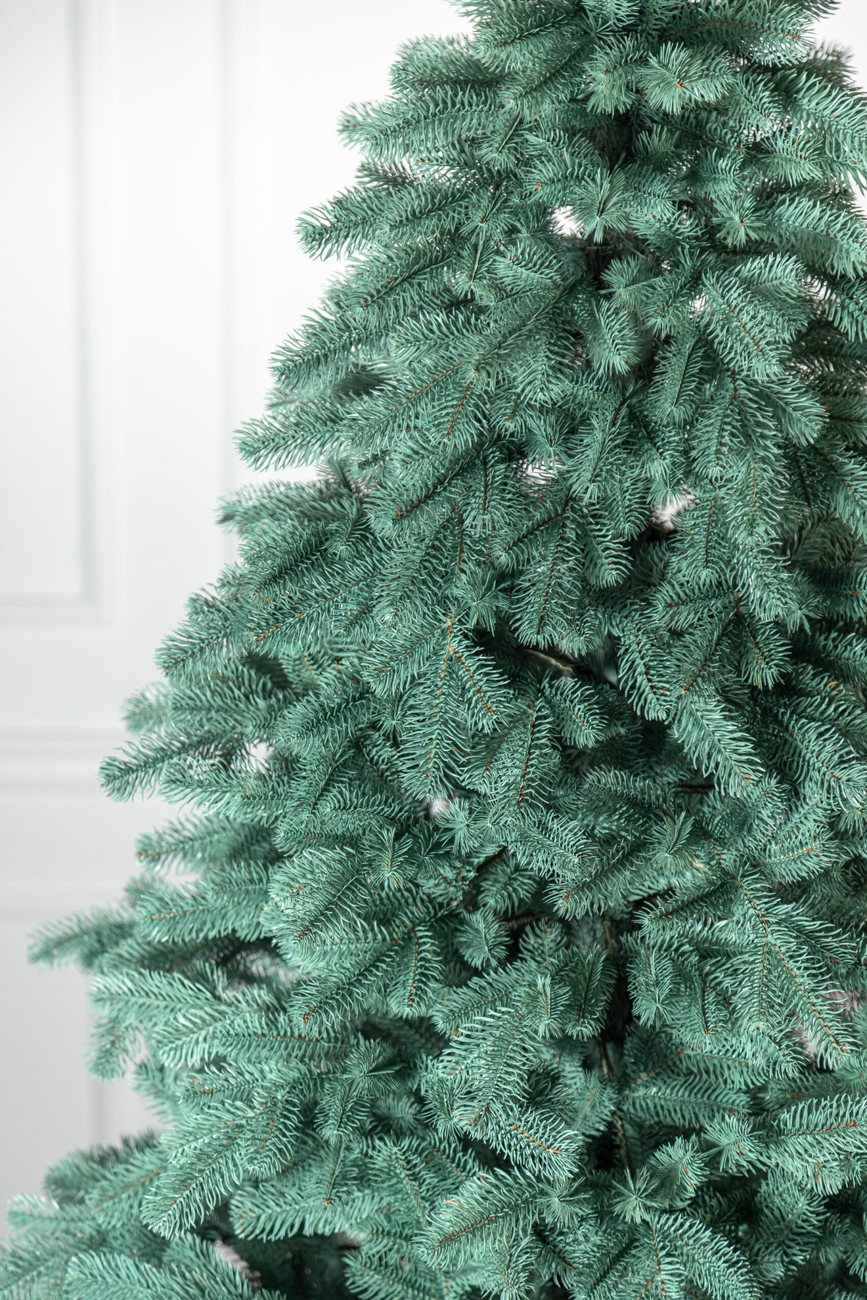 Brad artificial Christmas Deluxe by Sersimo, Kovalivka Select argintiu, integral 3D, 210cm - Image 11