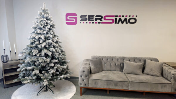 Műkarácsonyfa Christmas Deluxe by Sersimo, Kovalivka Select havas, teljesen 3D, 230 cm - Image 10