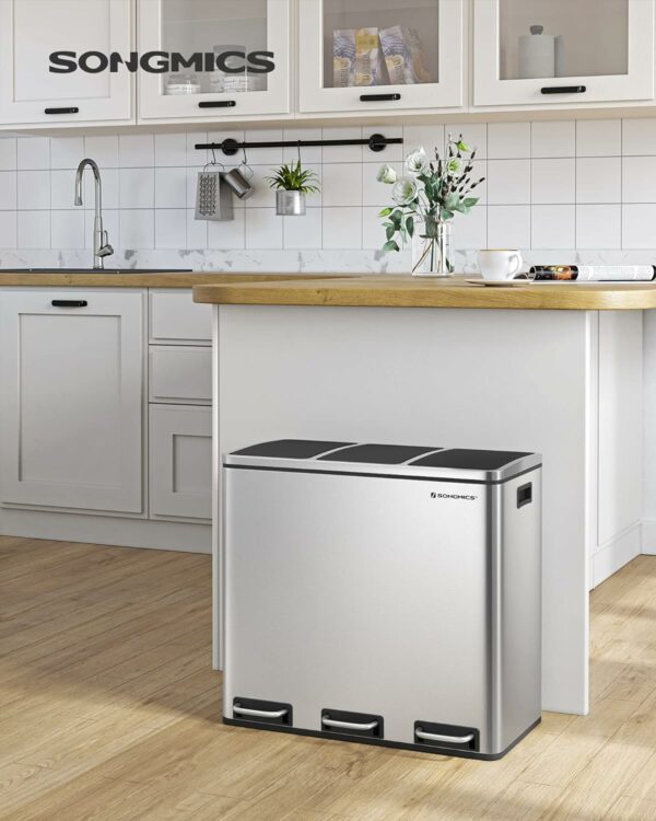 SONGMICS Cos de gunoi din inox cu 3 compartimente colectare selectiva, cu galeti interioare, 3x18litri, argintiu si negru - Image 2
