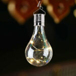 LED napelemes lámpa, klasszikus izzós modell, IP44 kültéri használatra, 7,5cm, meleg fény