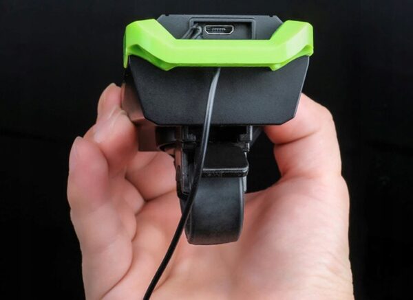 Kerékpár fényszóró 3 az 1-ben, 2x LED 5 Watt, kürt, sebességmérő, távolság, 4000mAh akkumulátor, USB, vízálló - Image 6
