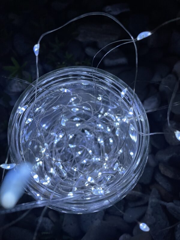 Lineáris fényfüzér, 100 LED, 990 cm, napelemes töltés, hideg fehér - Image 11