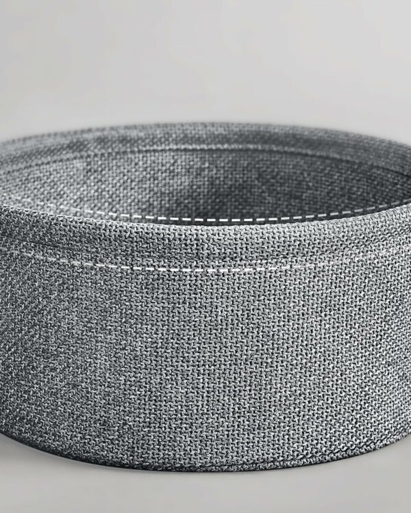 VASAGLE Kerek dohányzóasztal szövetkosárral, töltőállomással 2 aljzattal és 2 USB-vel, 45x50cm, ezüstszürke - Image 6