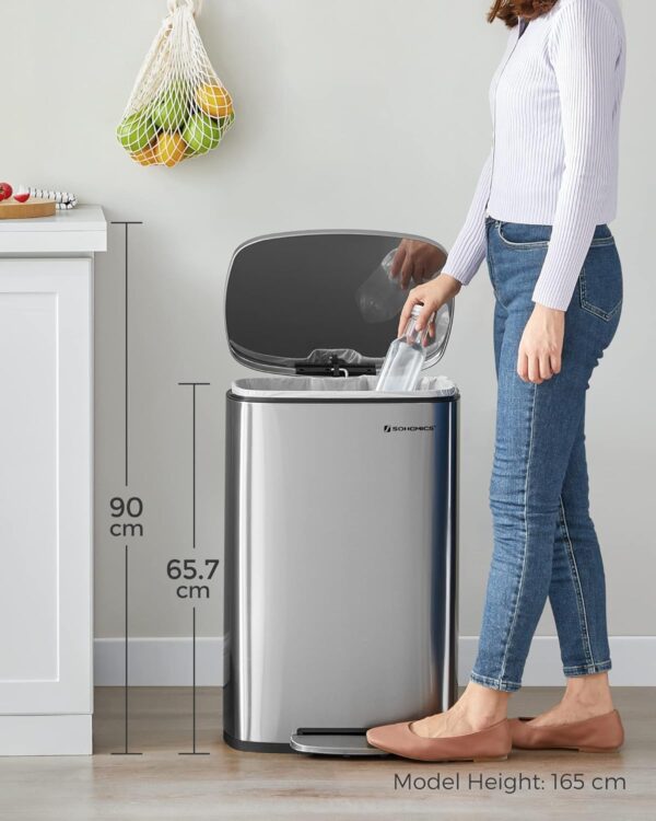 SONGMICS Acél szemetes, pedállal és soft-close, belső vödör, 50 liter, ezüst - Image 9