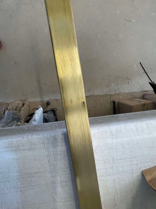 RESIGILAT: Stand cu perie WC si suport hartie igienica, metal si bambus, 67cm, auriu - Image 4