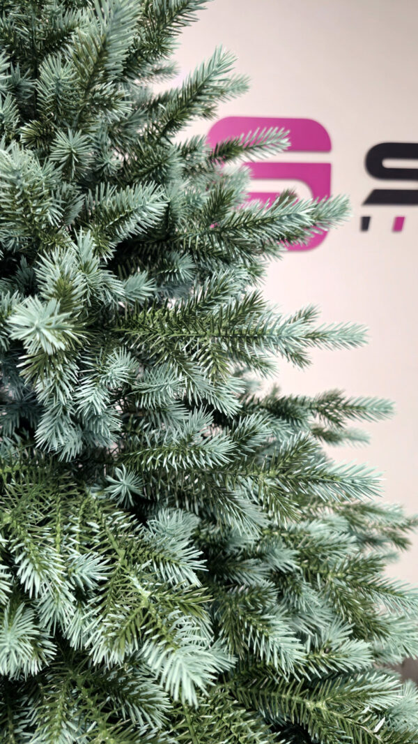 Műkarácsonyfa Christmas Deluxe by Sersimo, Alaska zöld–ezüst, teljesen 3D, 230 cm - Image 10