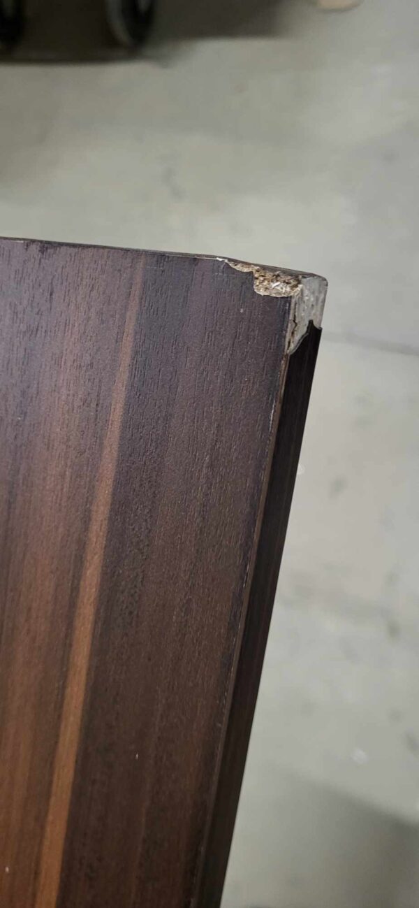ÚJRACSOMAGOLT TERMÉK: SONGMICS 2 db lebegő fali polc készlet, MDF vintage fa hatású, 60x20cm, polconként 15 kg, orosz barna - Image 3