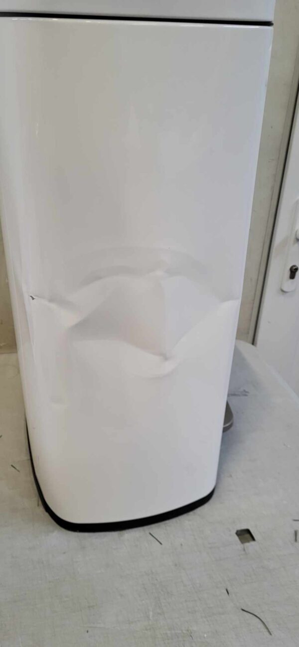 ÚJRACSOMAGOLT TERMÉK: SONGMICS Acél szemetes pedállal, műanyag belső vödör, lassan záródó fedél, 50L, 43x32x66cm, fehér - Image 3