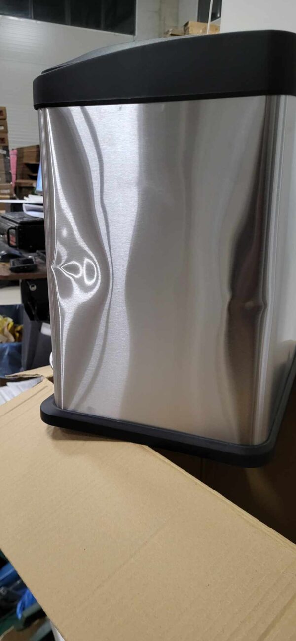 RESIGILAT: SONGMICS Cos de gunoi din inox cu 3 compartimente colectare selectiva, cu galeti interioare, 3x8litri, argintiu si negru - Image 2