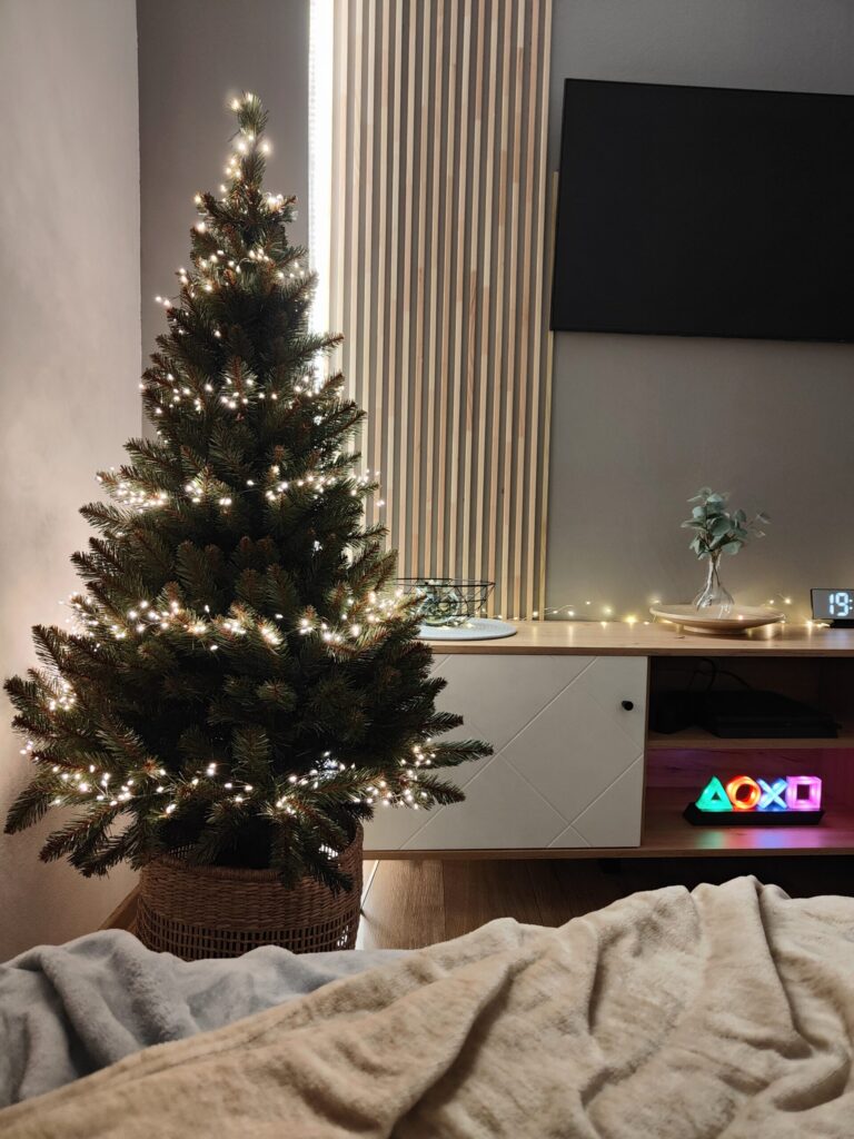 Image #1 from Tabita