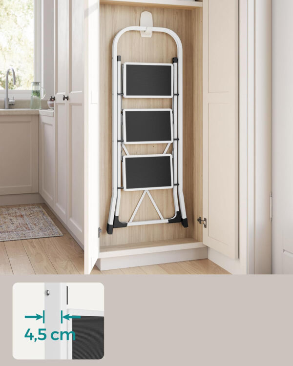 SONGMICS Összecsukható létra 3 lépcsővel, teherbírás 150 kg, acél, 47x75x105 cm, fehér és fekete - Image 11