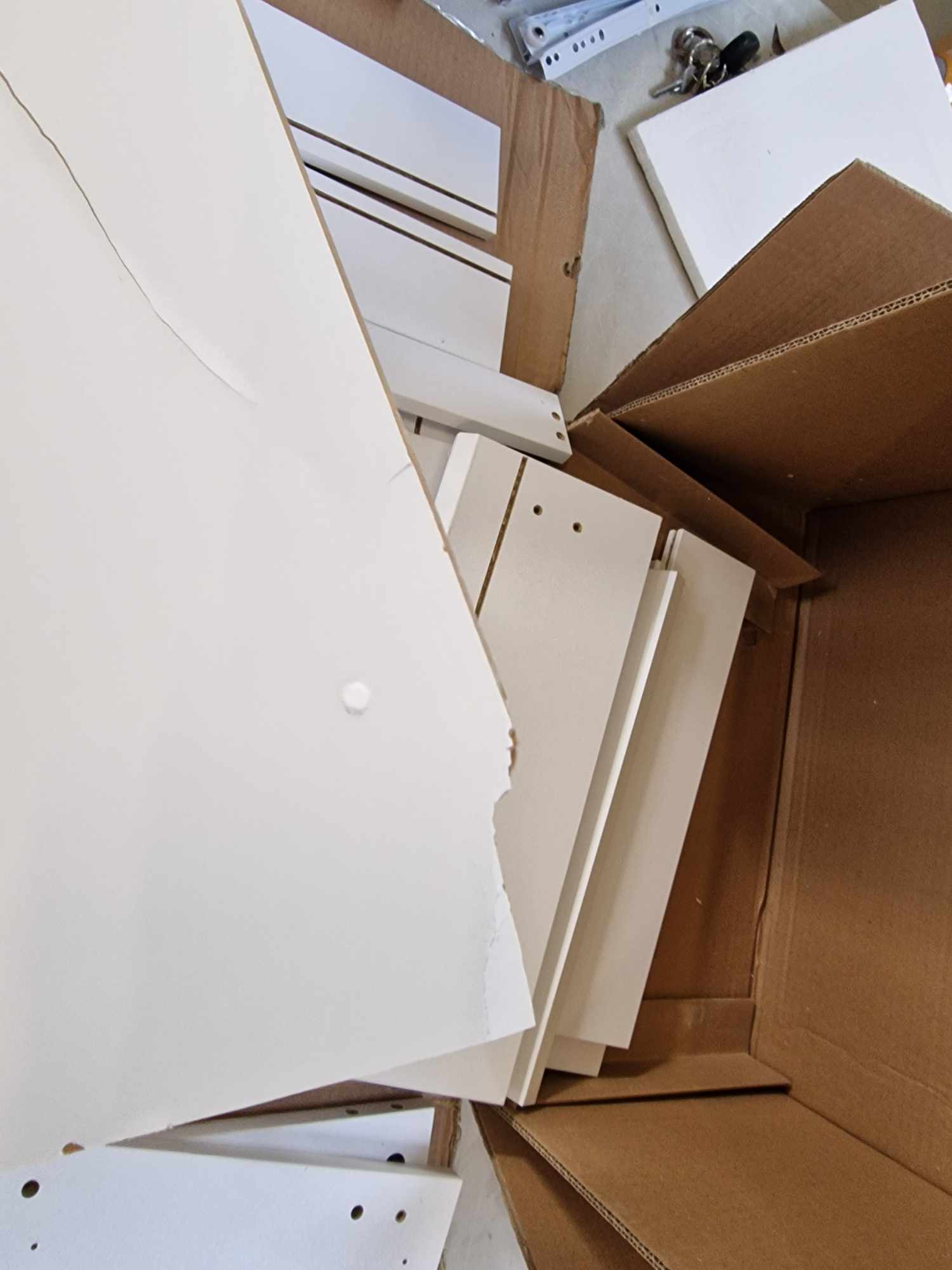 ÚJRACSOMAGOLT TERMÉK: VASAGLE MDF éjjeliszekrény LED világítással, állítható színek és intenzitás, 35x40x55 cm, fehér - Image 3