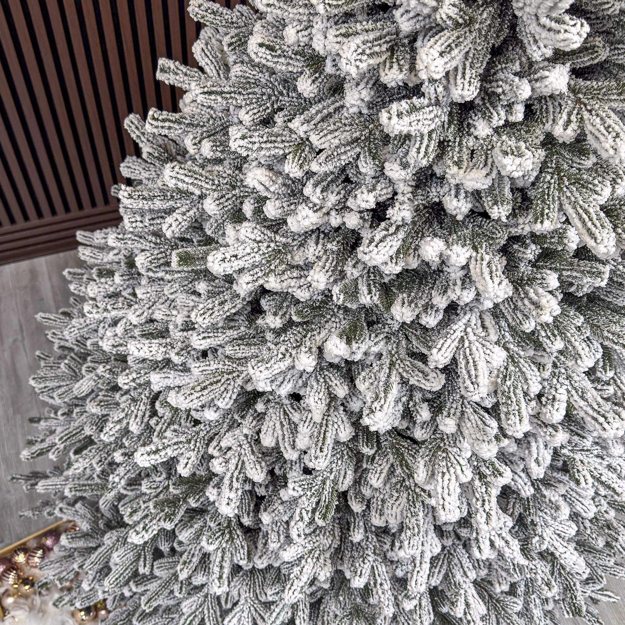 Mesterséges karácsonyfa Sersimo Alessandra Elite, havas, 2D+3D kevert tűkkel, 230 cm - Image 4