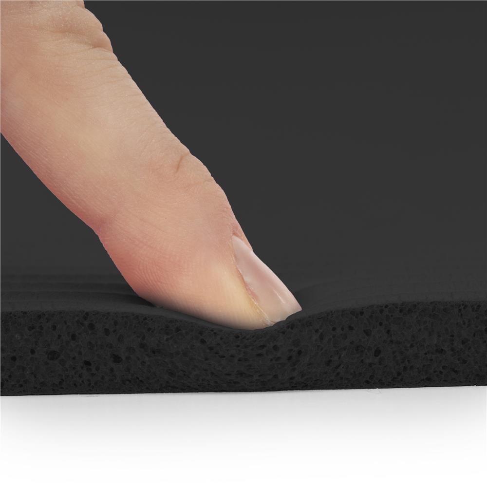 Csúszásmentes fitness szőnyeg NBR anyagból, 183x61x1 cm, hordpánttal, fekete - Image 17